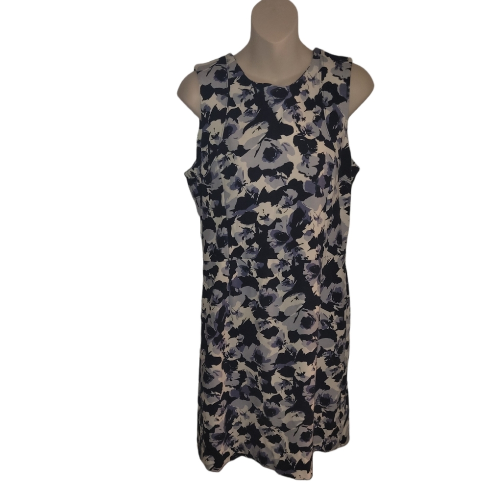 Amanda and Chelsia dress size 12